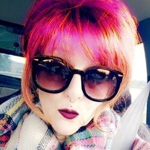 Meet your Posher, Mrs.D